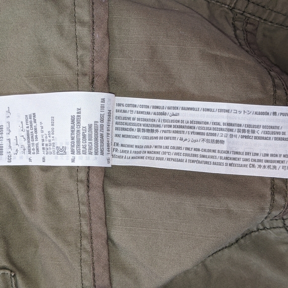 Abercrombie and Fitch Utility Outerwear Twill military vest - Picture 4 of 8